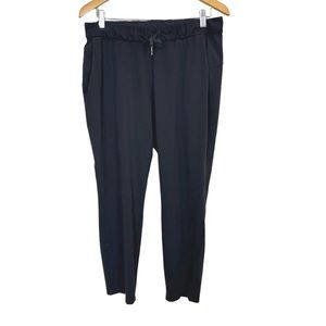 Lululemon‎ Black On The Fly Pants Women's Size 10